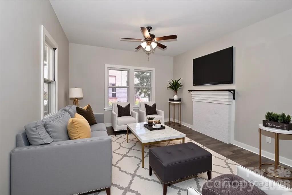 313 Dingler Avenue — Mooresville