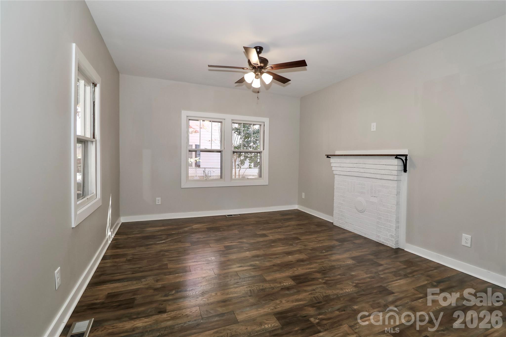 313 Dingler Avenue — Mooresville