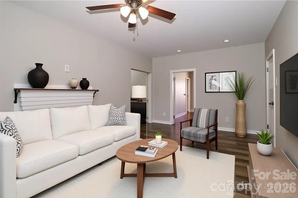 313 Dingler Avenue — Mooresville