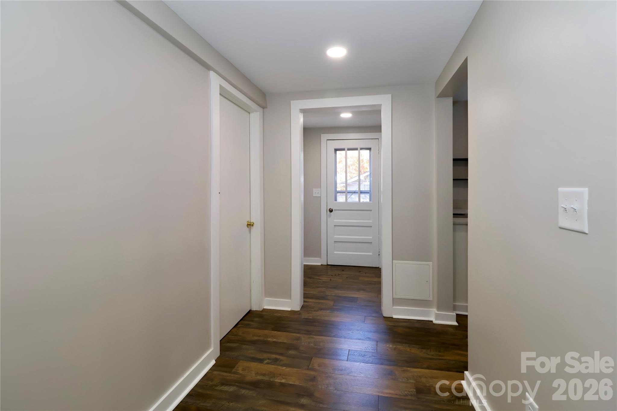 313 Dingler Avenue — Mooresville