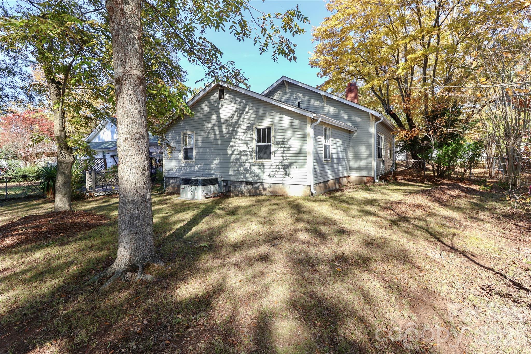 313 Dingler Avenue — Mooresville