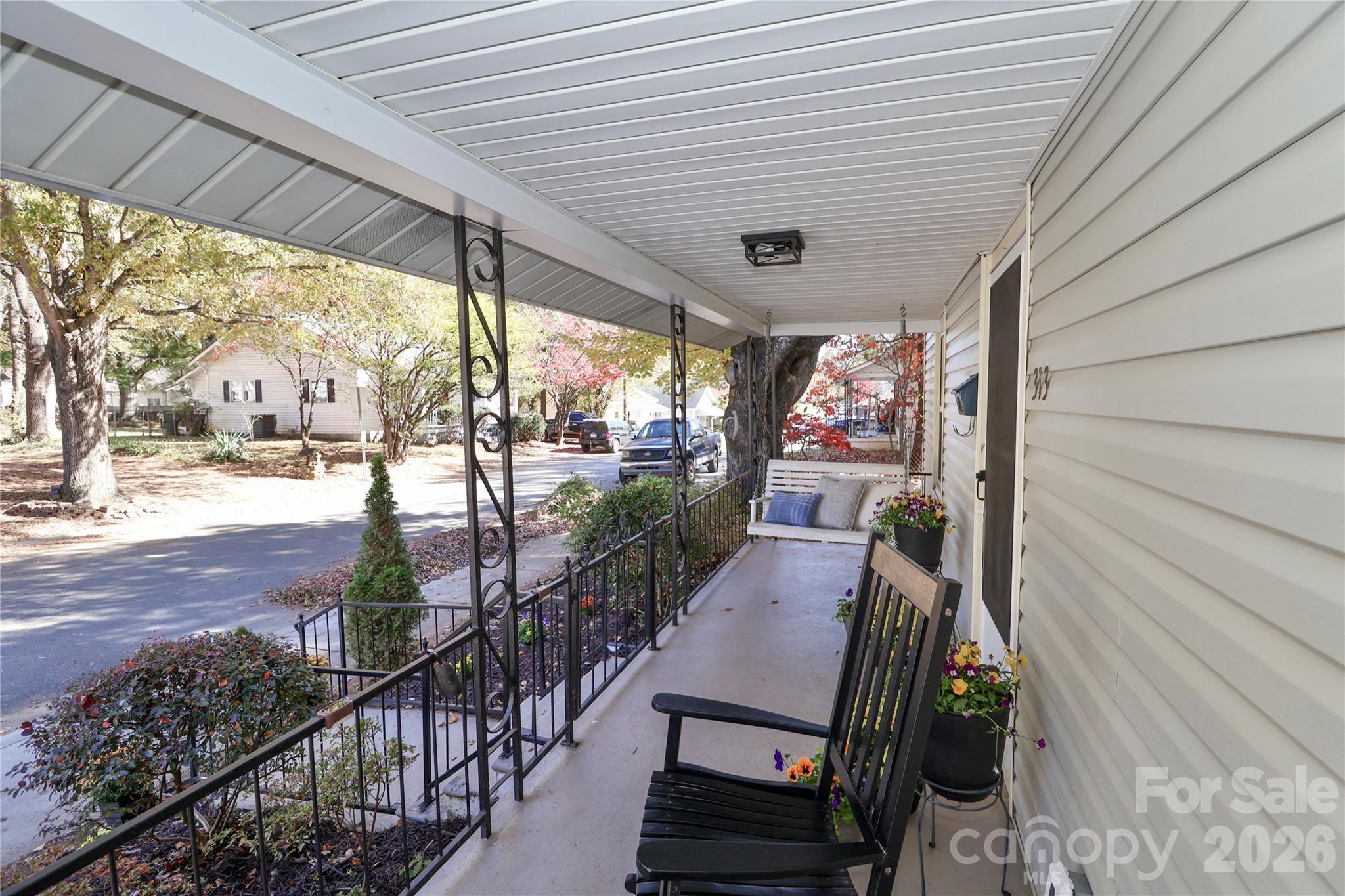 313 Dingler Avenue — Mooresville