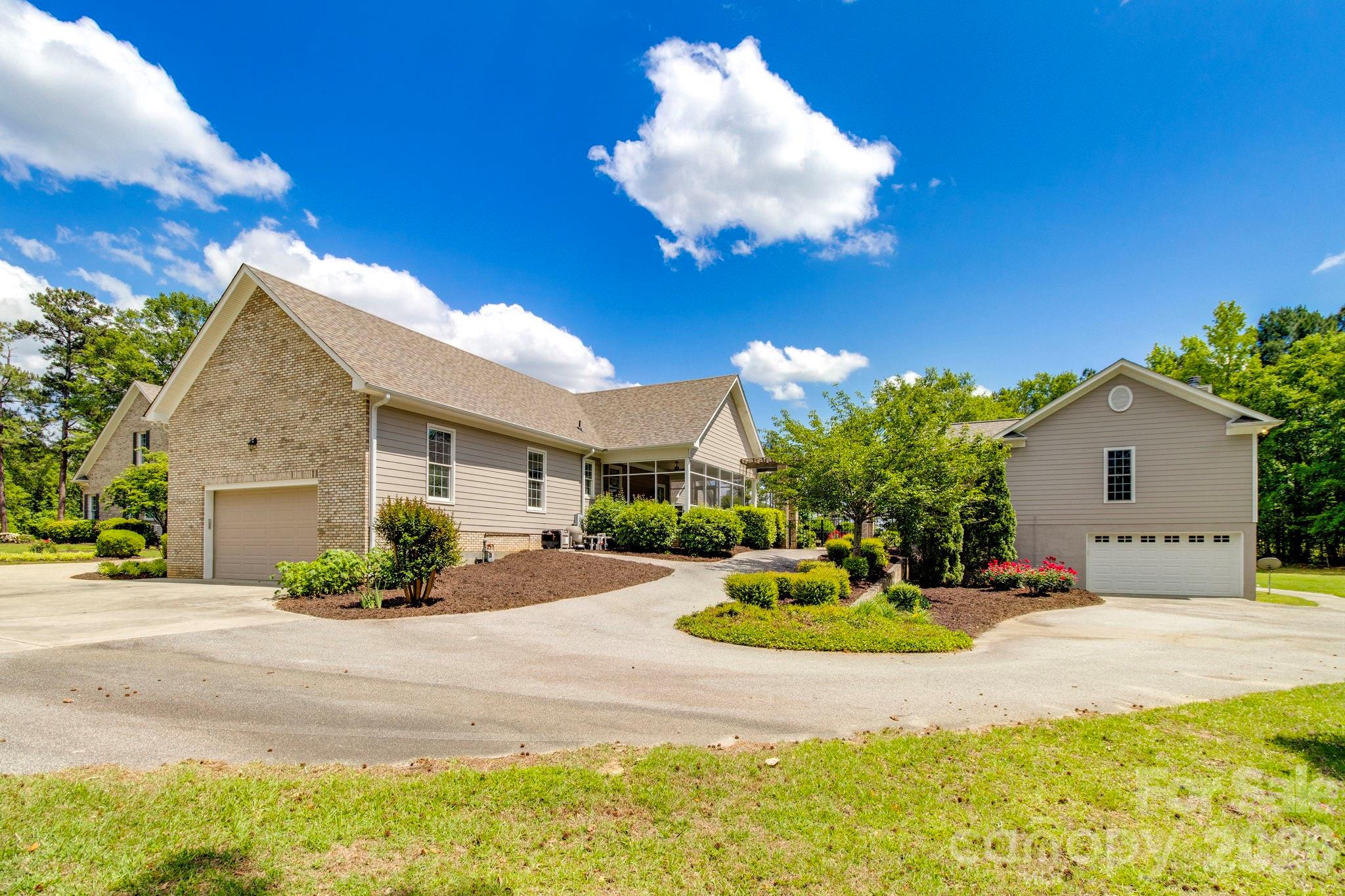 393 Youngs Bend Road — Kershaw