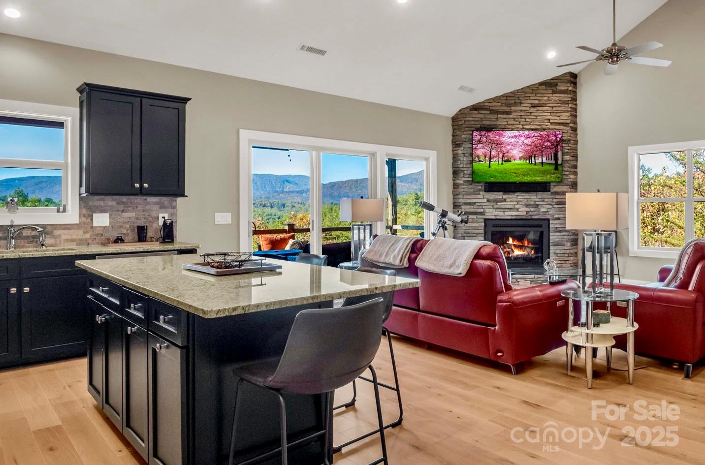 5588 Table View Lane — Lenoir