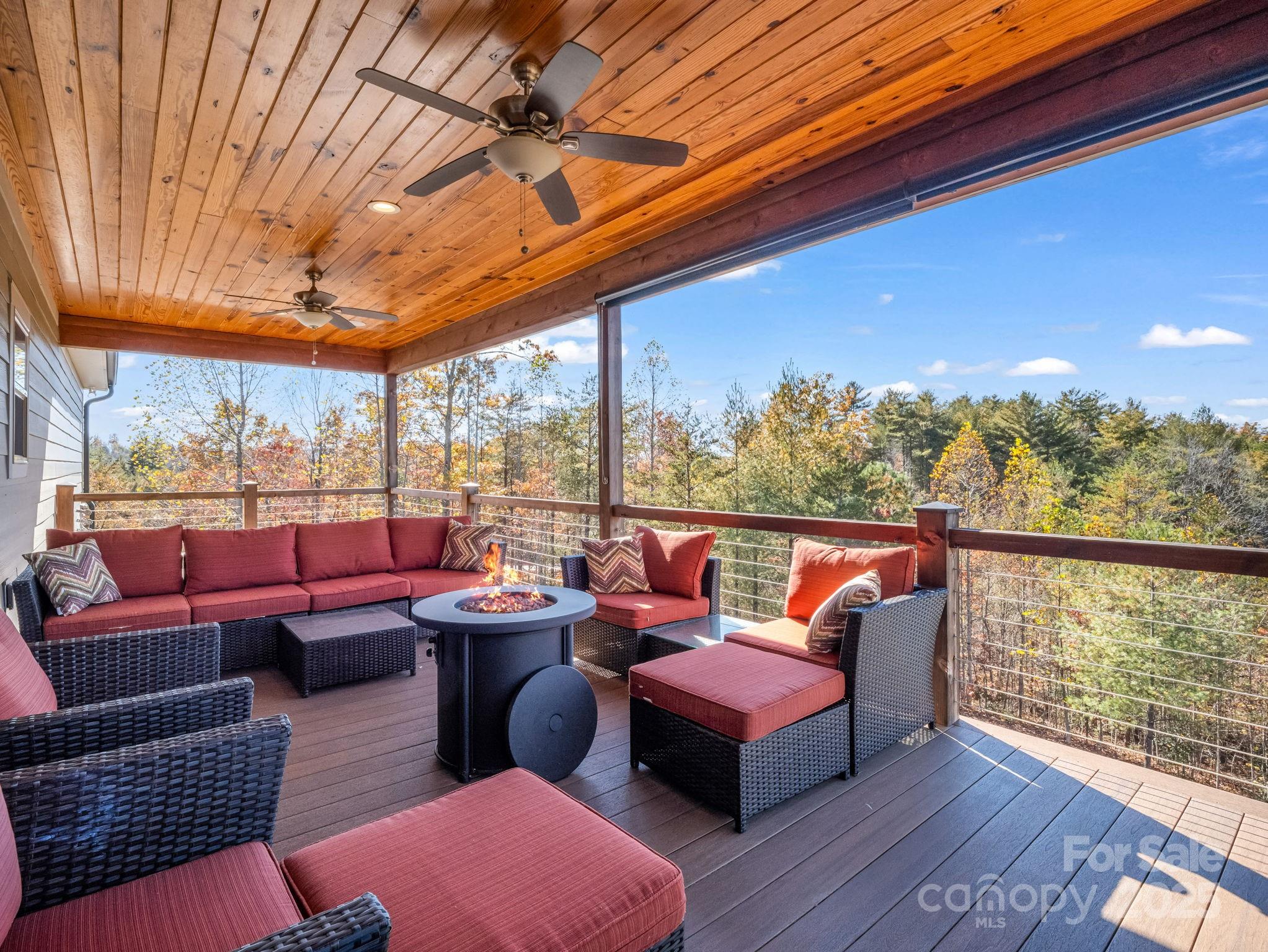 5588 Table View Lane — Lenoir