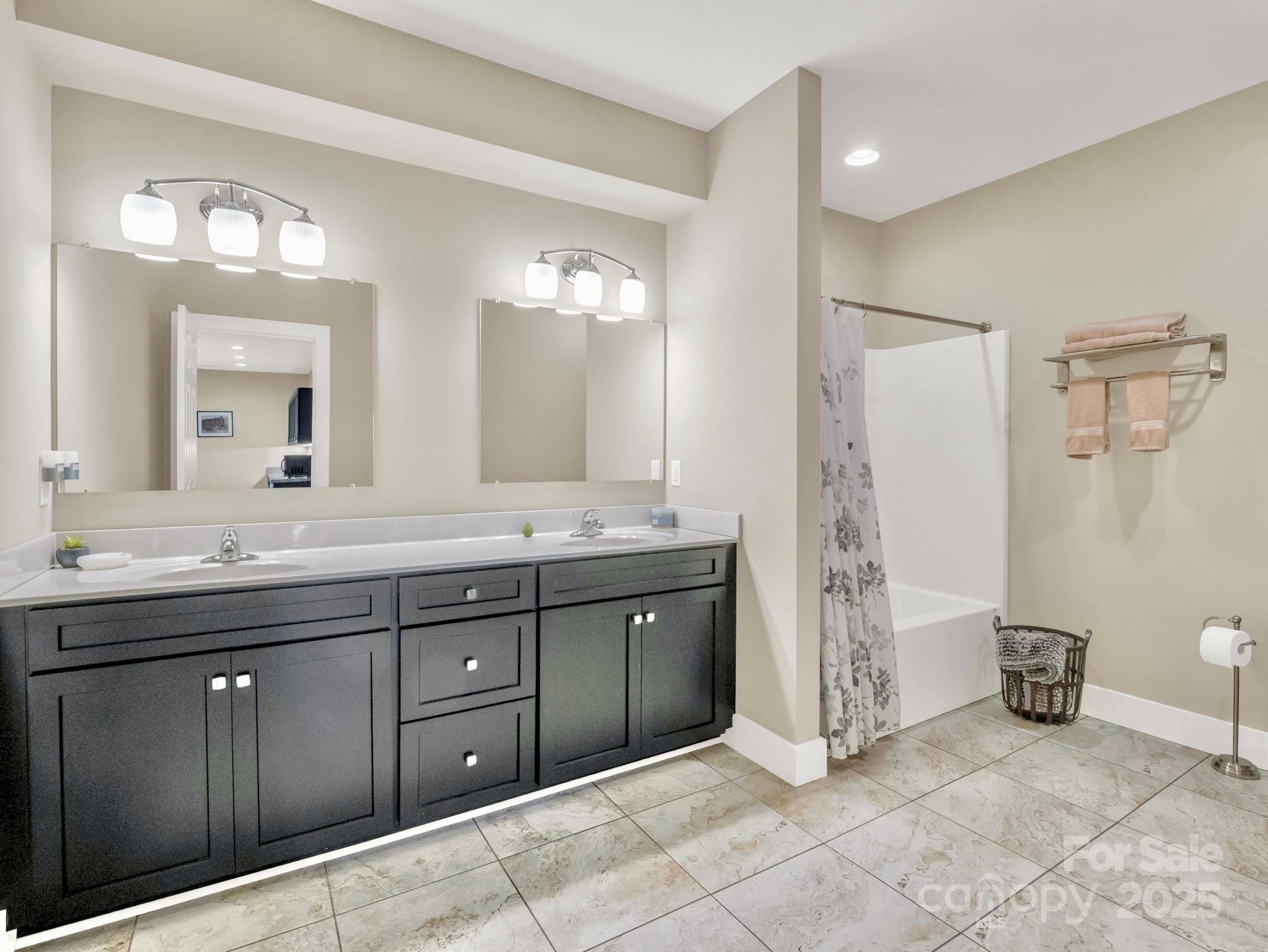 5588 Table View Lane — Lenoir