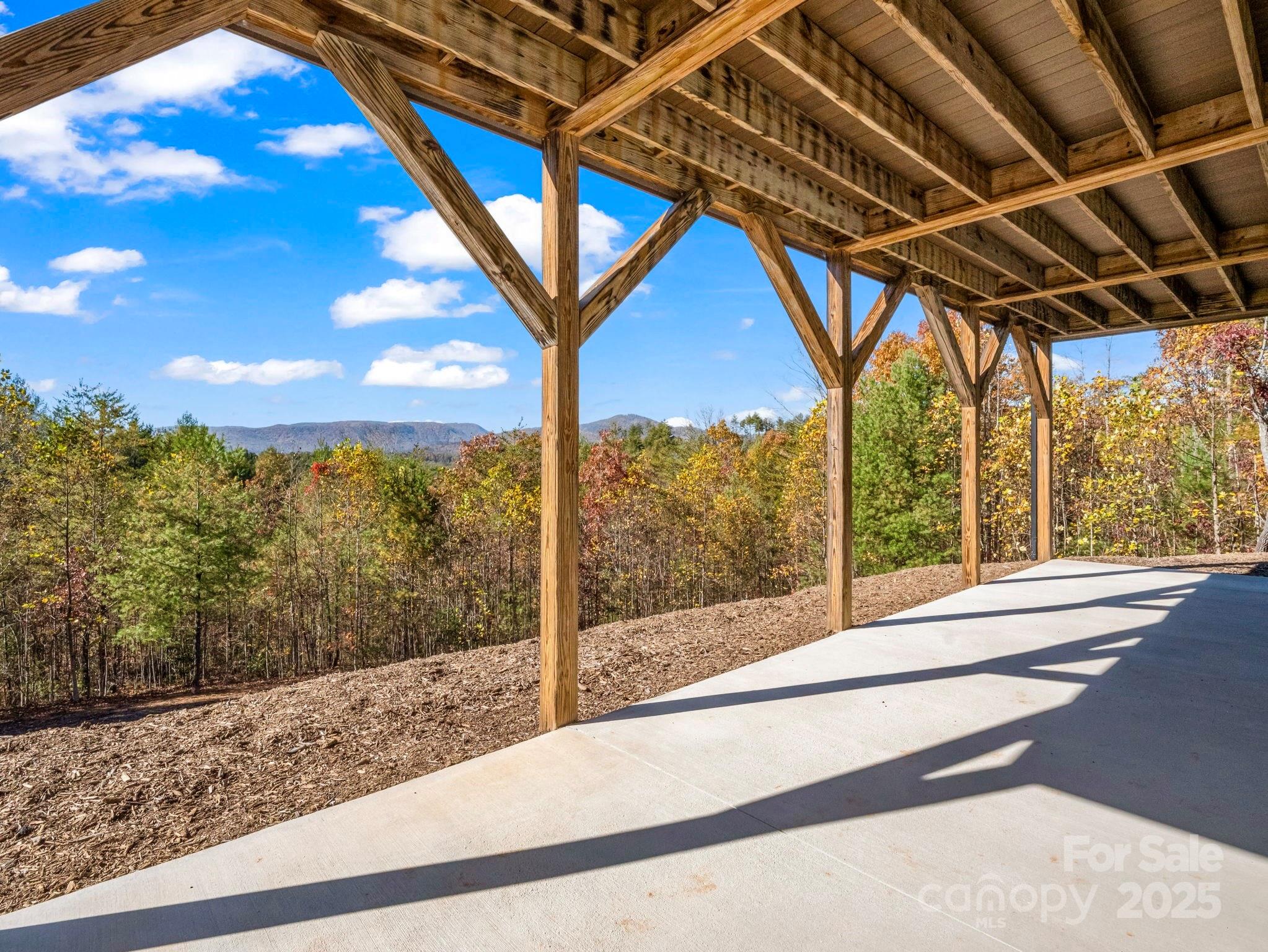 5588 Table View Lane — Lenoir