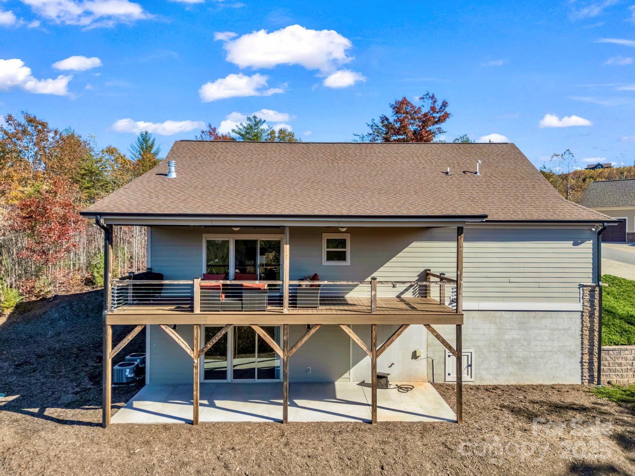 5588 Table View Lane — Lenoir