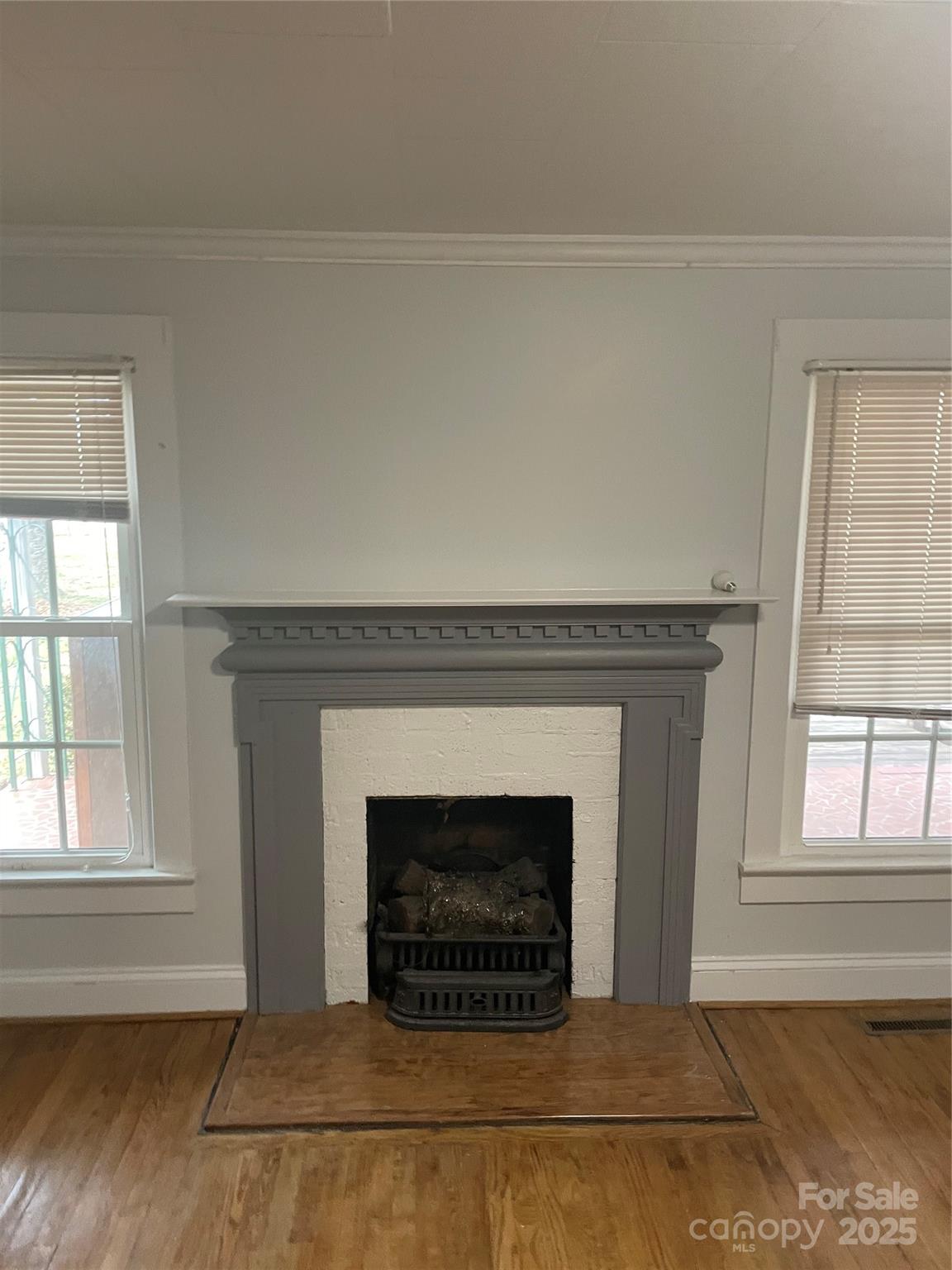 1050 Julian Road — Salisbury
