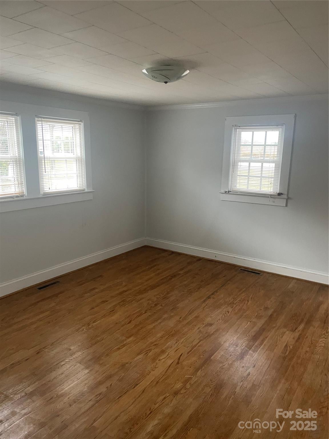 1050 Julian Road — Salisbury