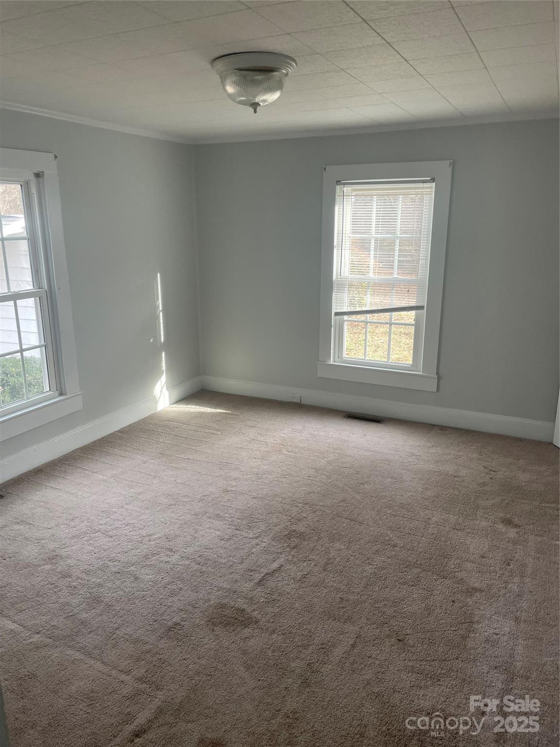 1050 Julian Road — Salisbury