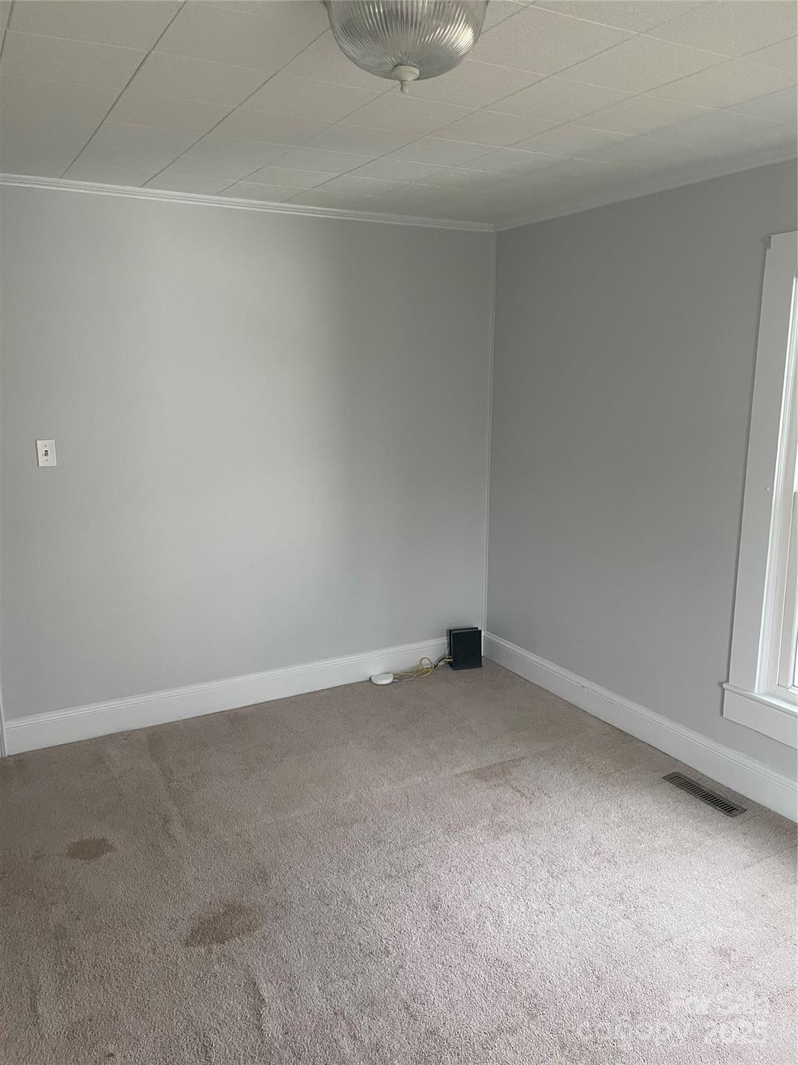 1050 Julian Road — Salisbury