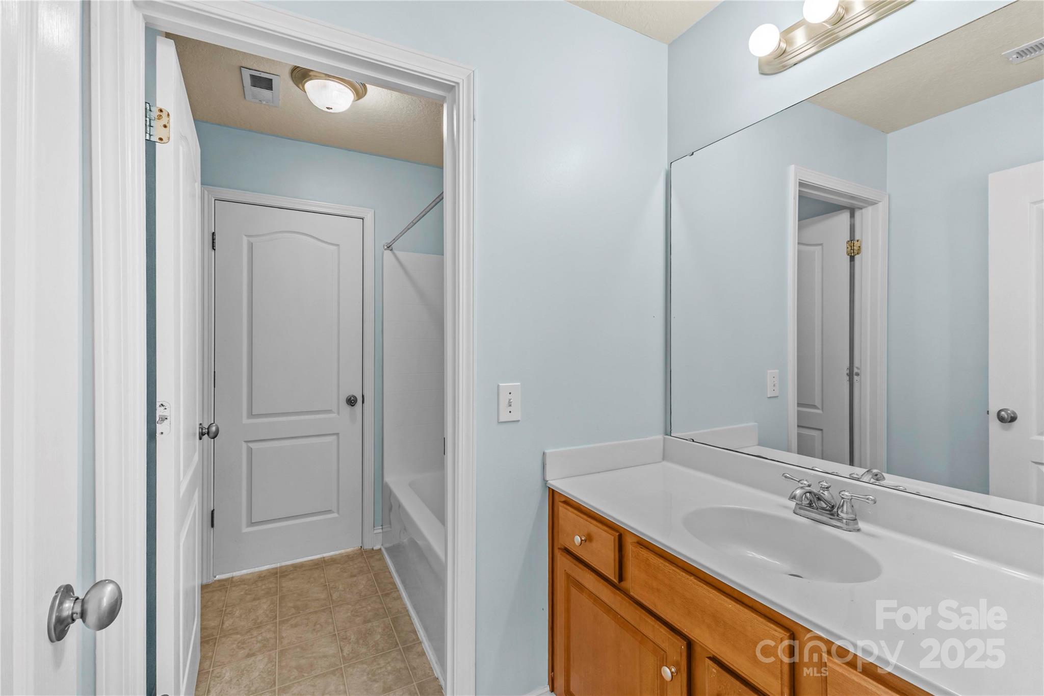 2532 Glyncastle Way — Gastonia