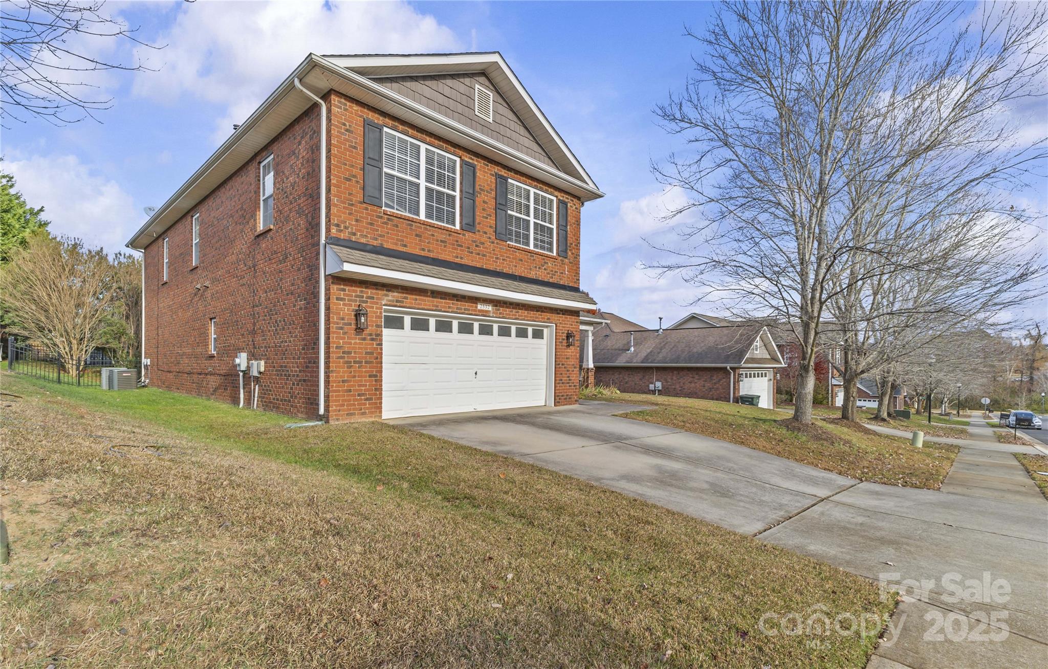 2532 Glyncastle Way — Gastonia