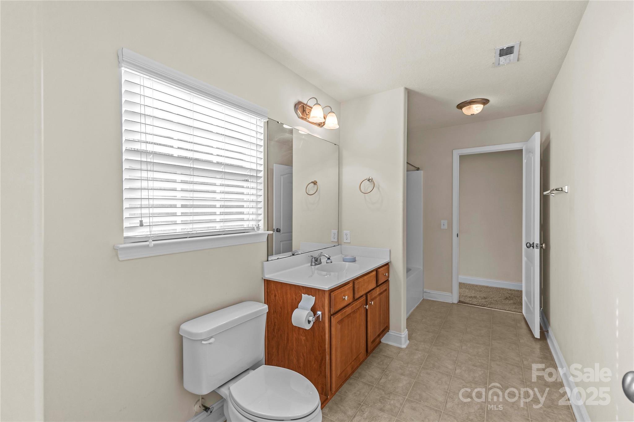 2532 Glyncastle Way — Gastonia