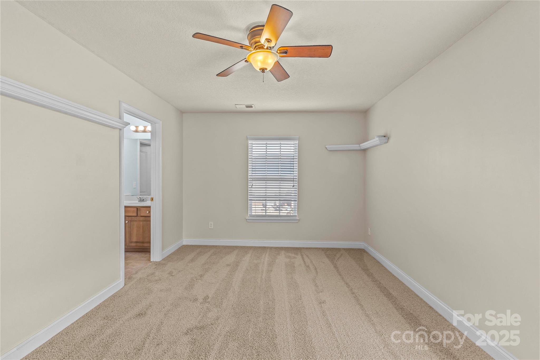 2532 Glyncastle Way — Gastonia