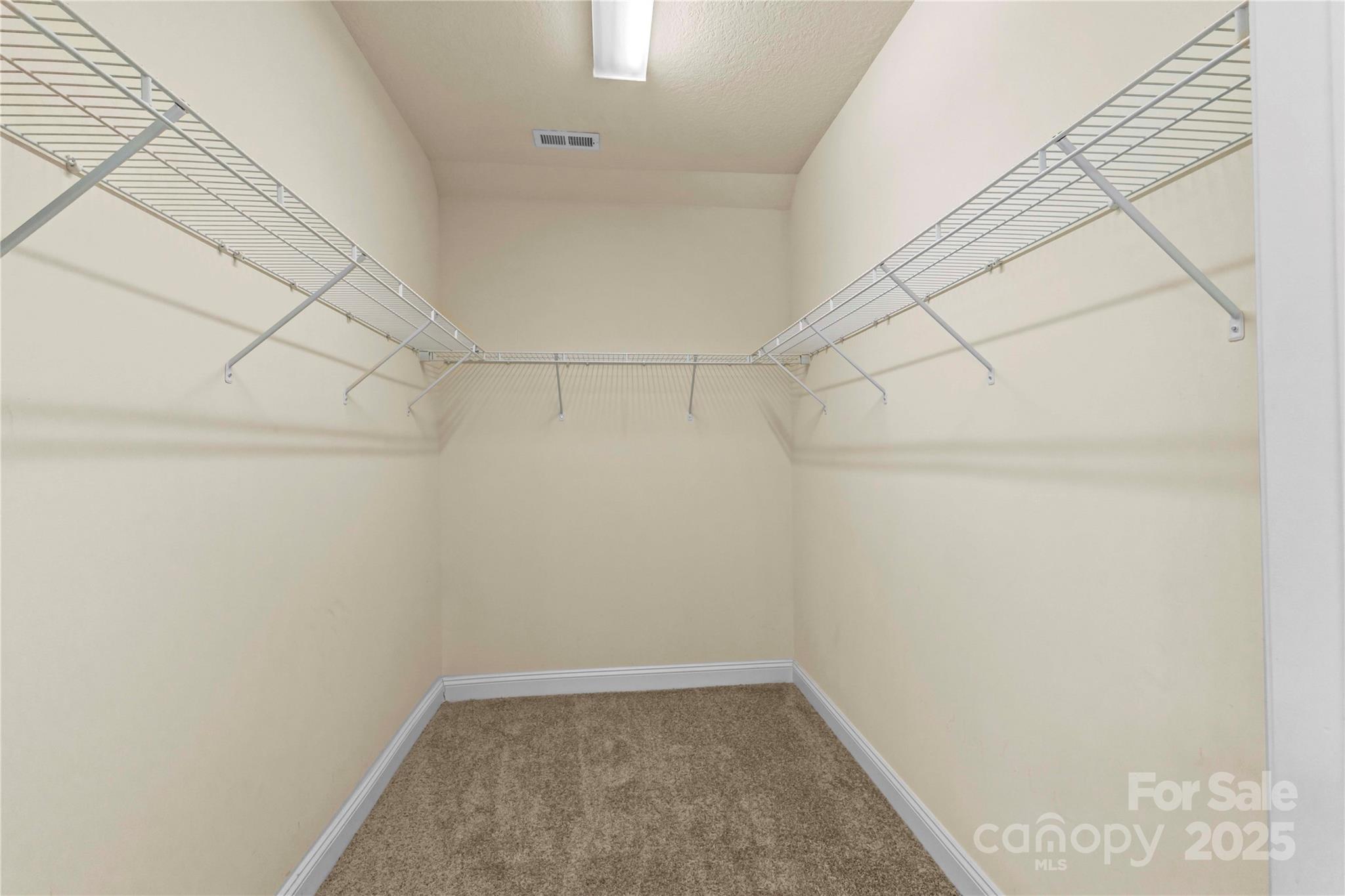 2532 Glyncastle Way — Gastonia