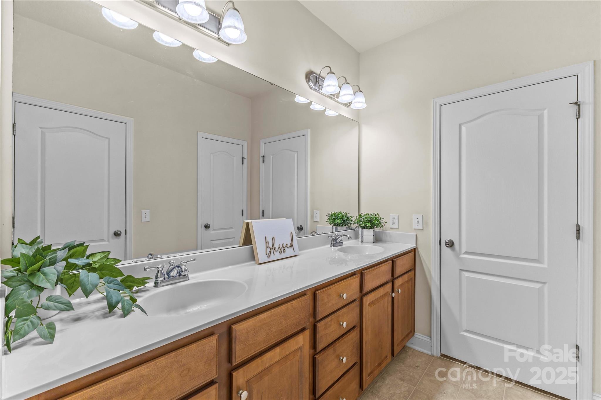 2532 Glyncastle Way — Gastonia