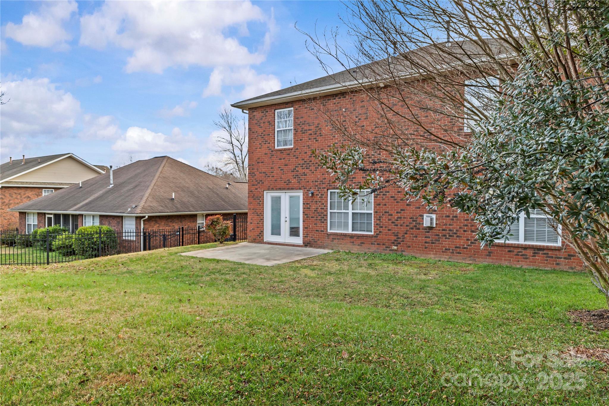 2532 Glyncastle Way — Gastonia