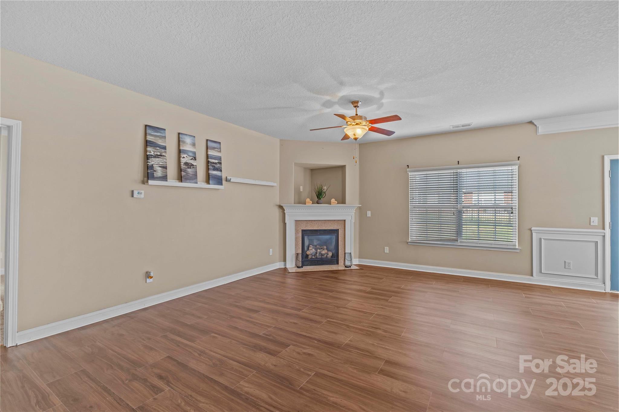 2532 Glyncastle Way — Gastonia