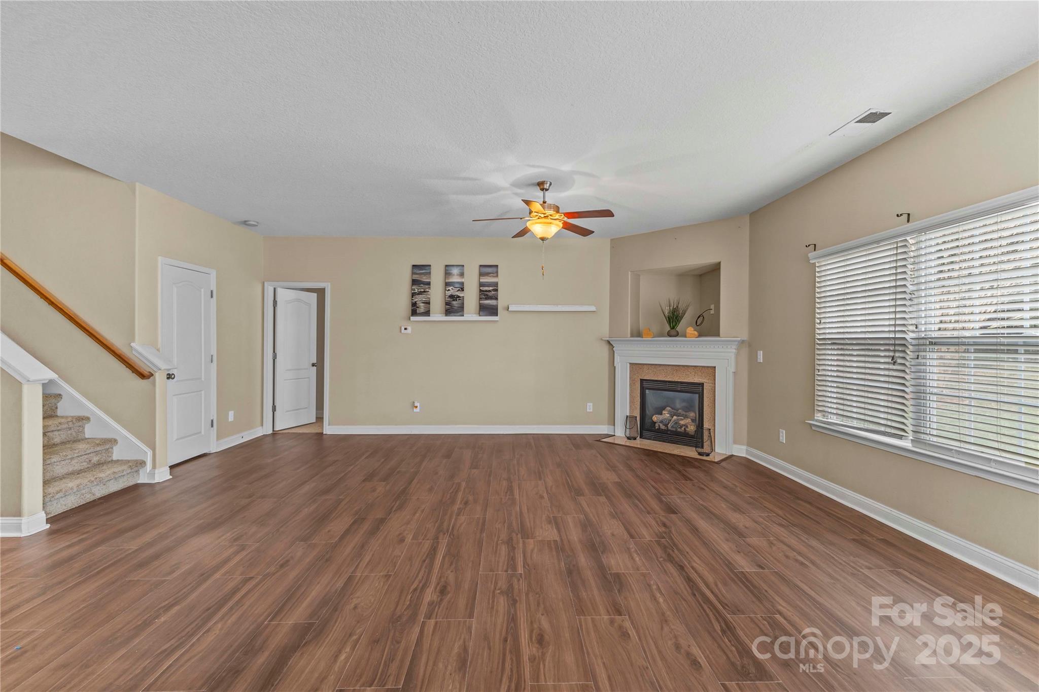 2532 Glyncastle Way — Gastonia