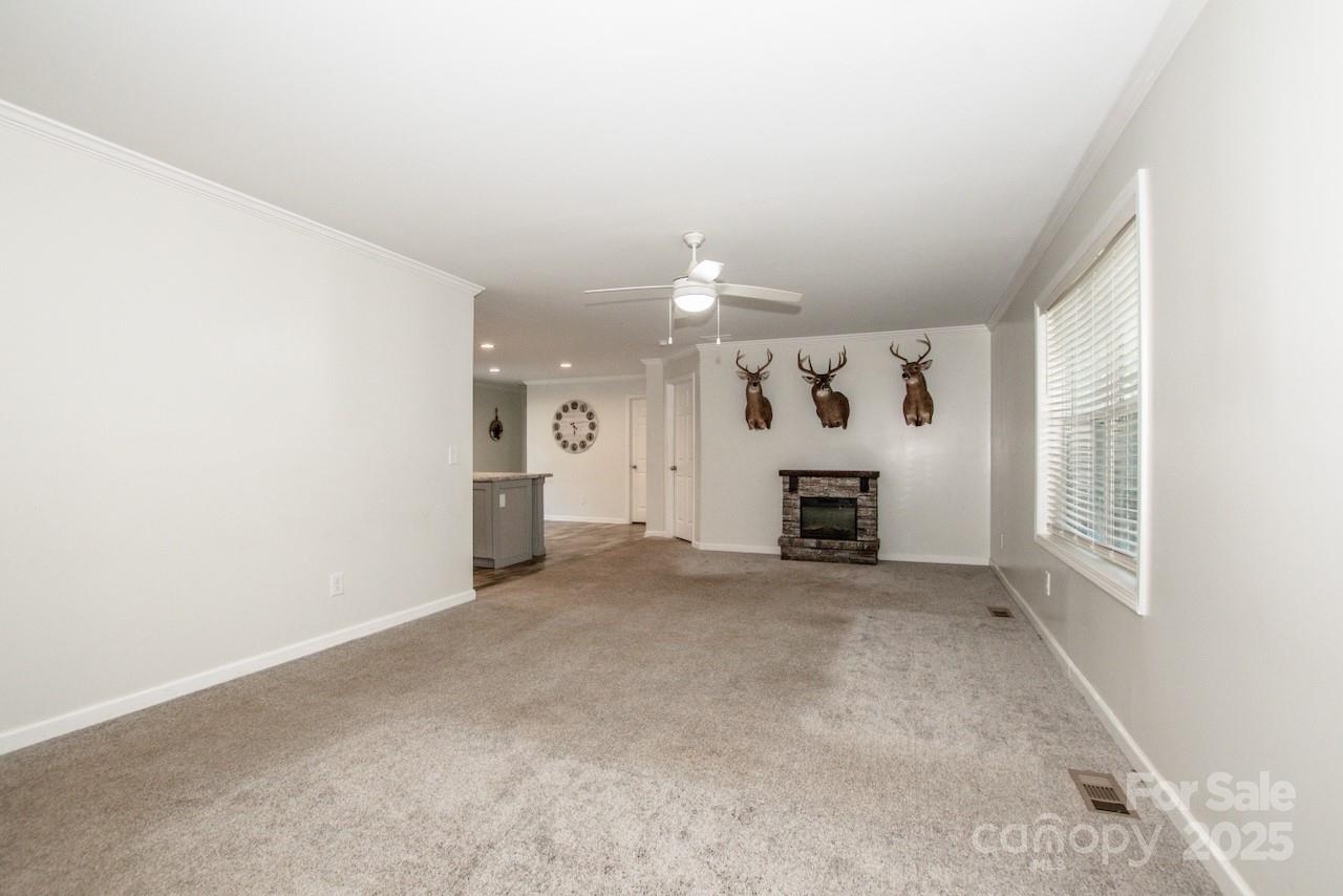 4901 Chapel Grove Road — Gastonia