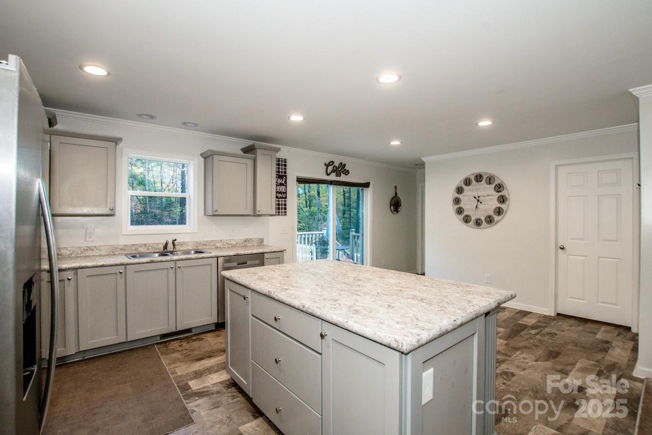 4901 Chapel Grove Road — Gastonia