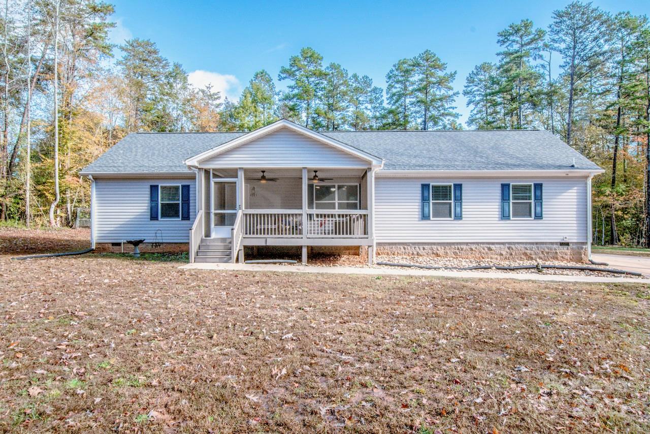4901 Chapel Grove Road — Gastonia
