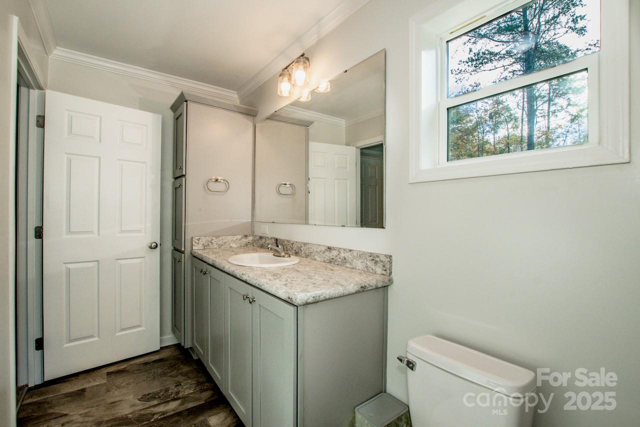4901 Chapel Grove Road — Gastonia