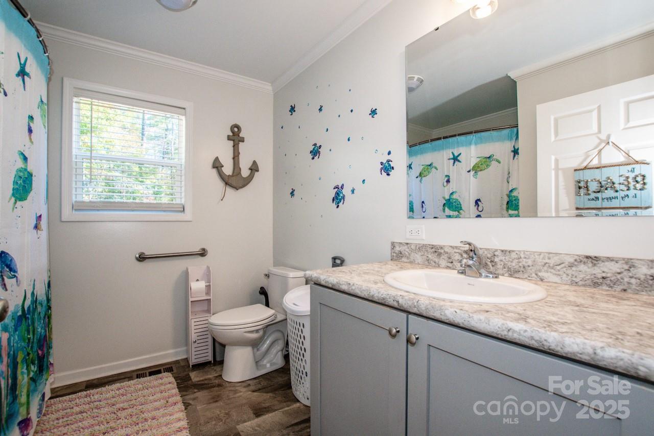 4901 Chapel Grove Road — Gastonia