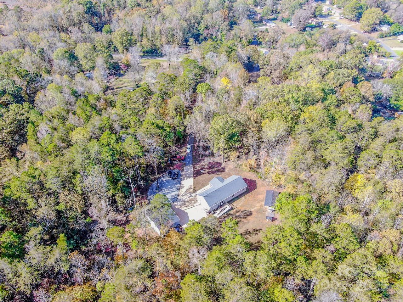 4901 Chapel Grove Road — Gastonia