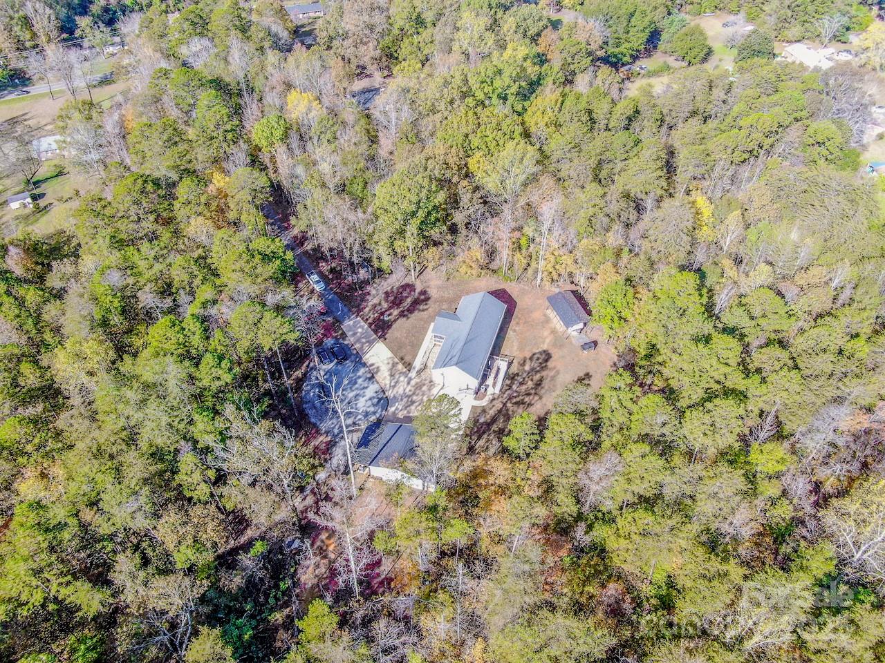 4901 Chapel Grove Road — Gastonia