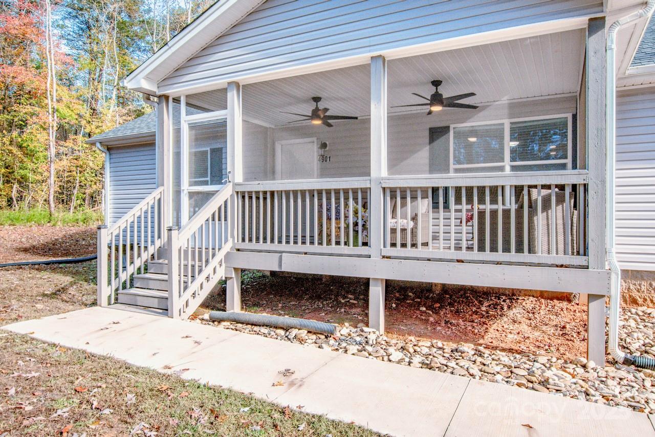 4901 Chapel Grove Road — Gastonia