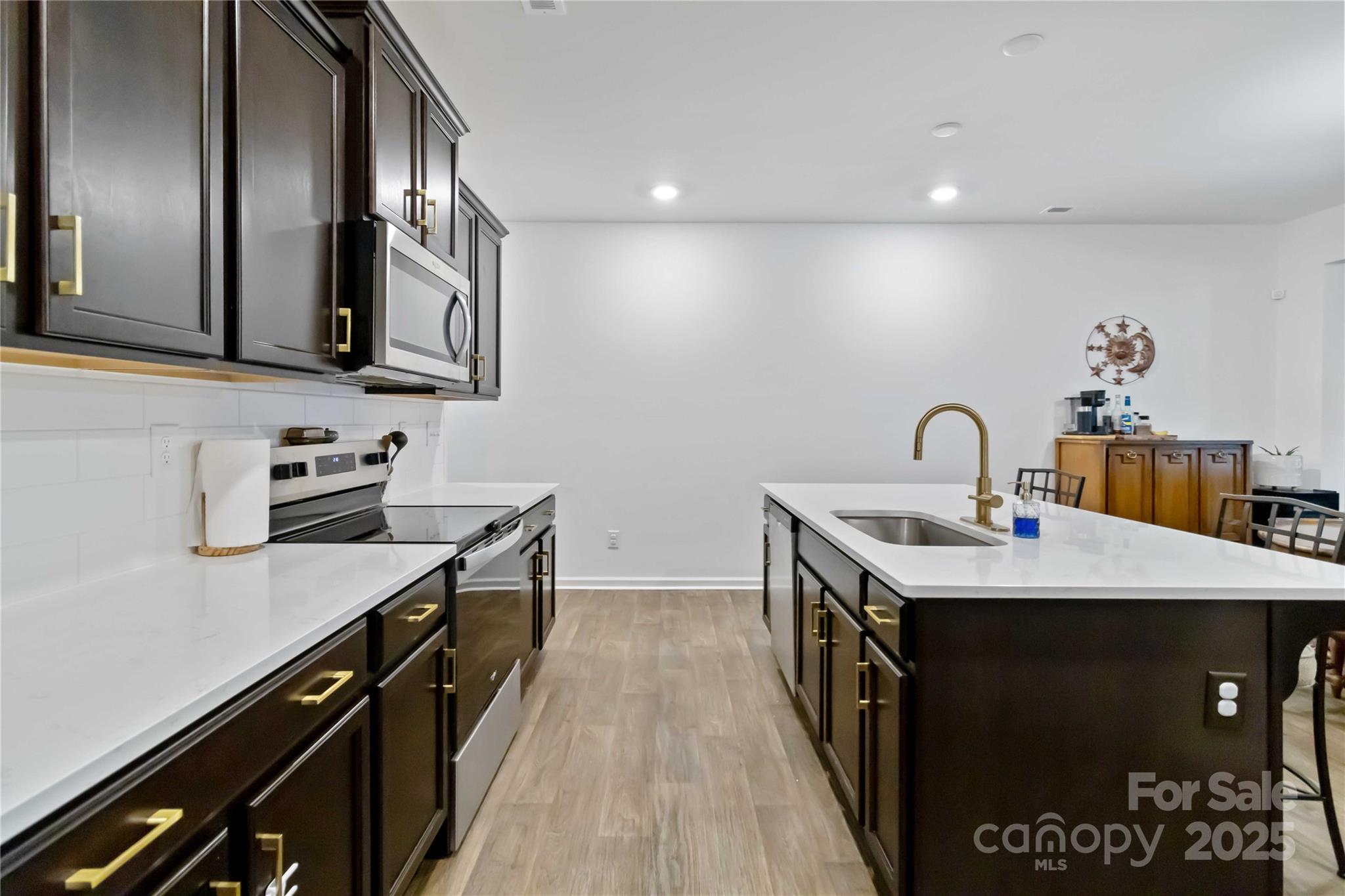 684 Candela Court — York