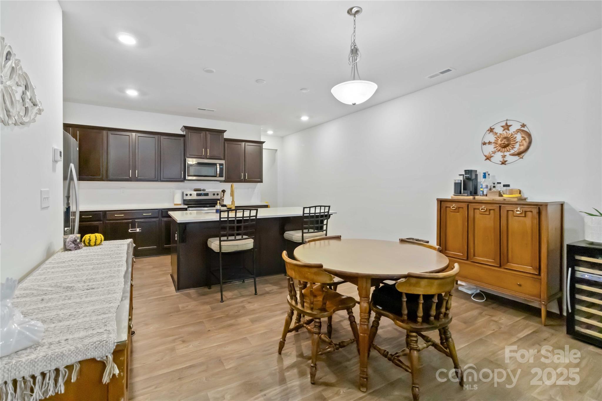 684 Candela Court — York