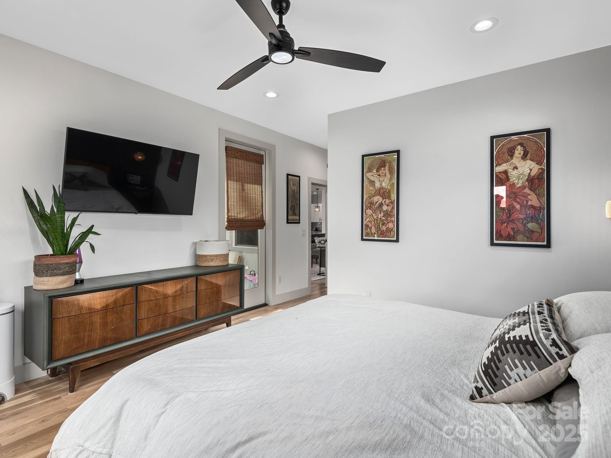 39 Cisco Road — Asheville