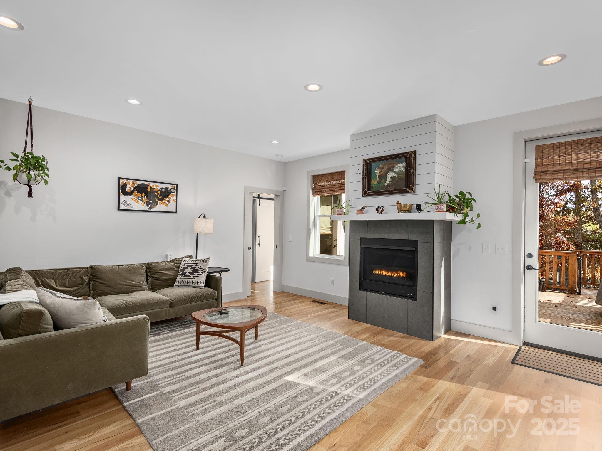 39 Cisco Road — Asheville