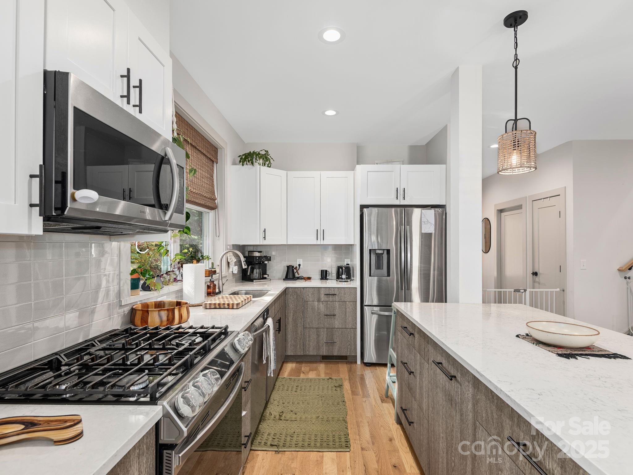 39 Cisco Road — Asheville