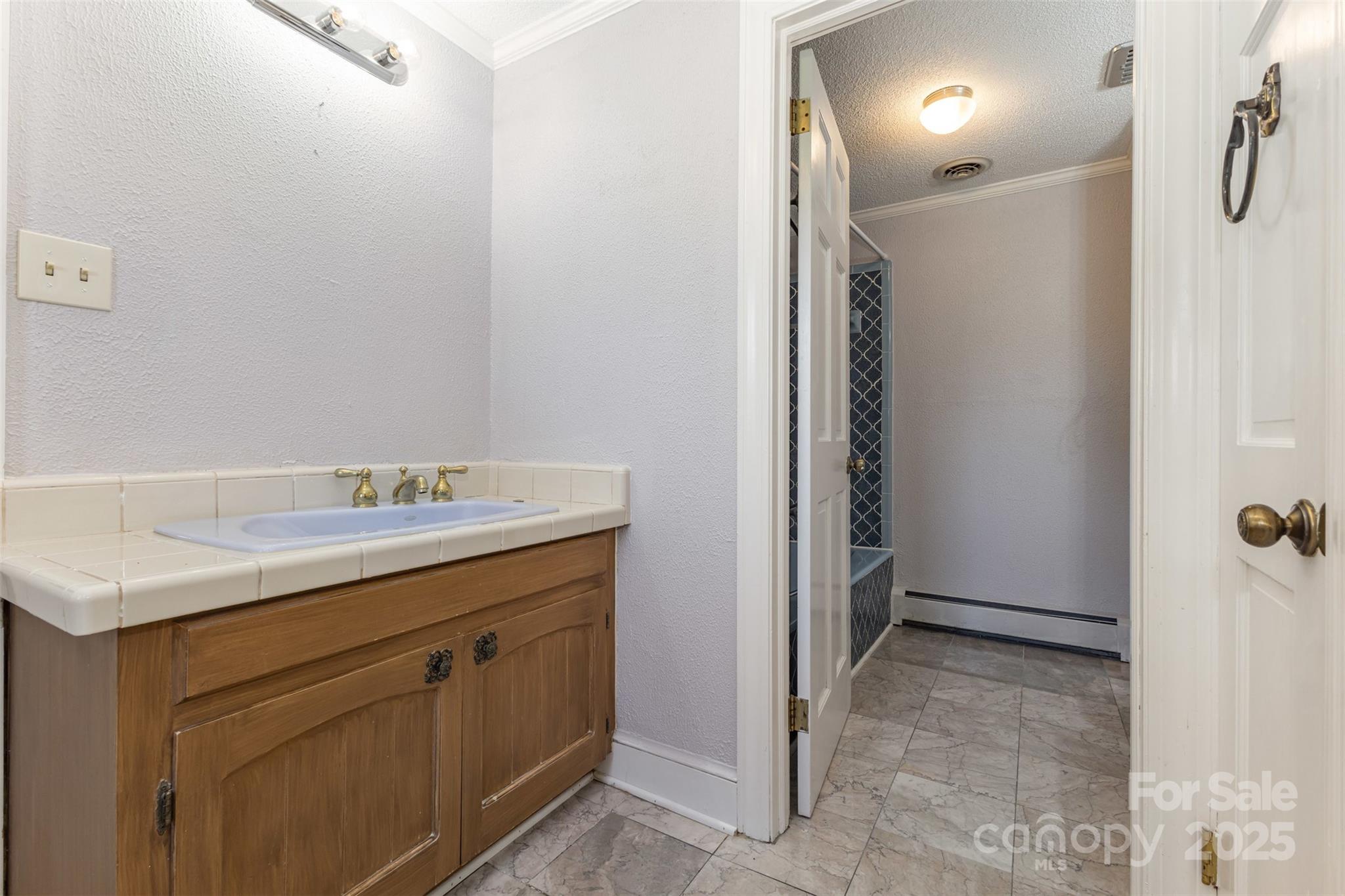475 Baymount Drive — Statesville