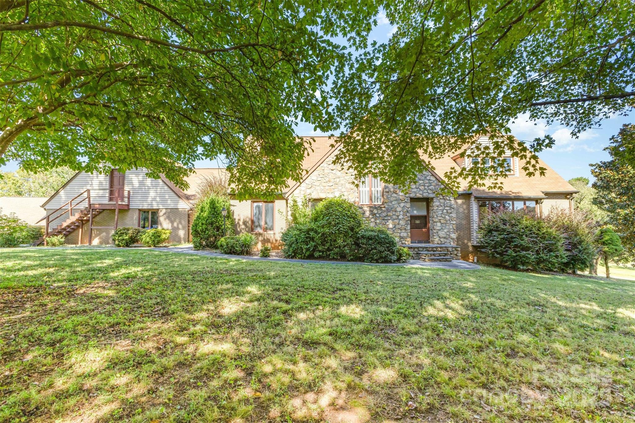 475 Baymount Drive — Statesville