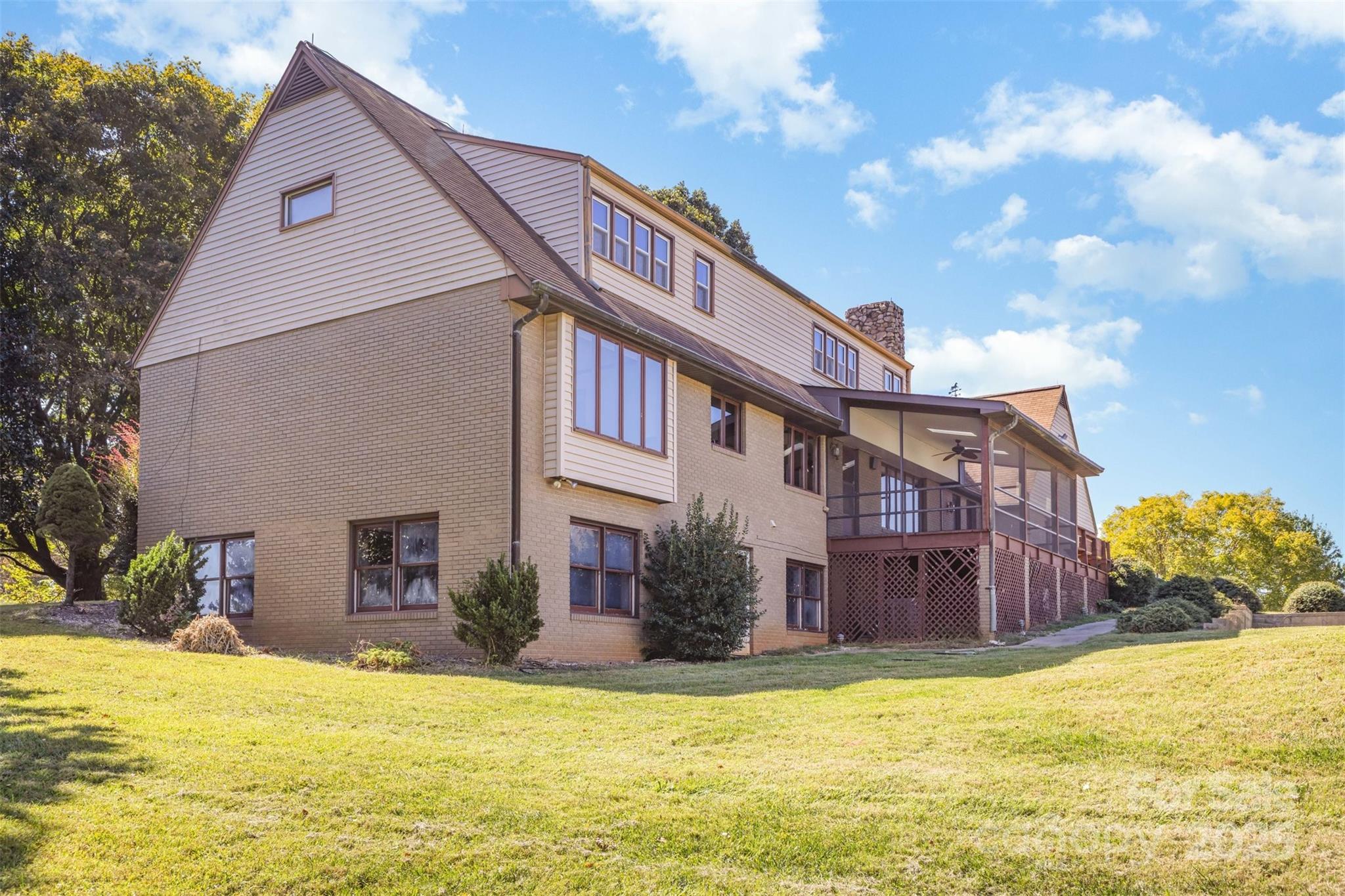 475 Baymount Drive — Statesville