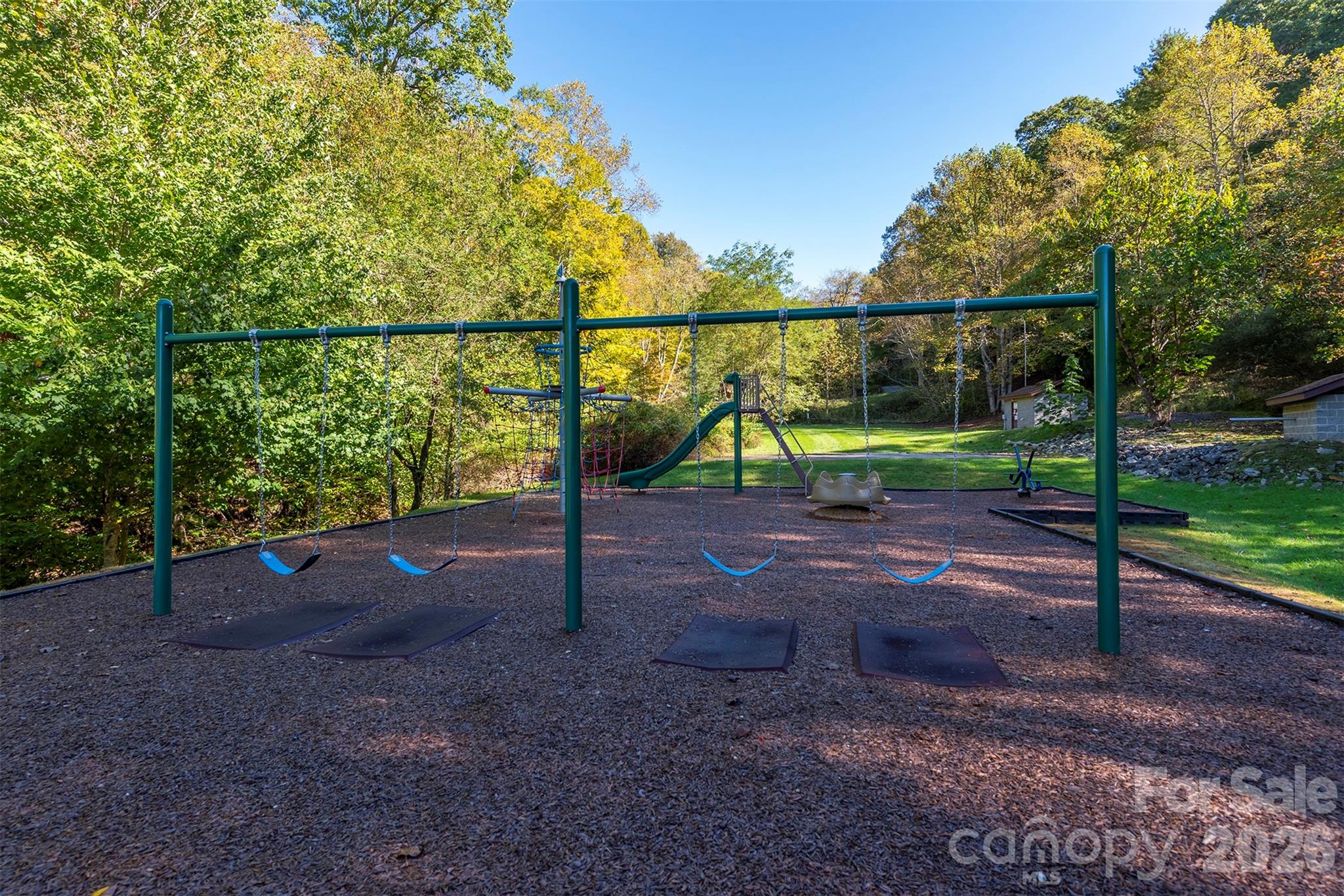 322 Goldenleaf Road — Mars Hill