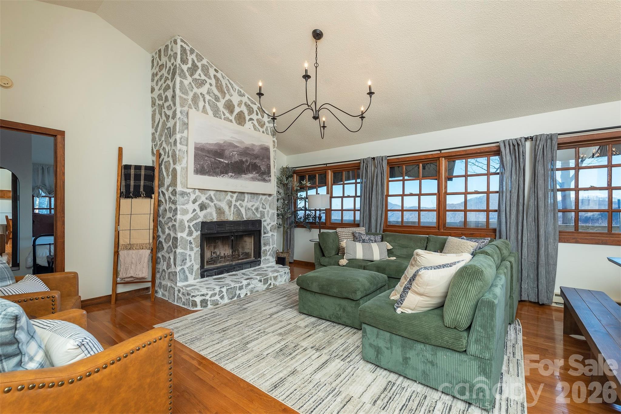322 Goldenleaf Road — Mars Hill