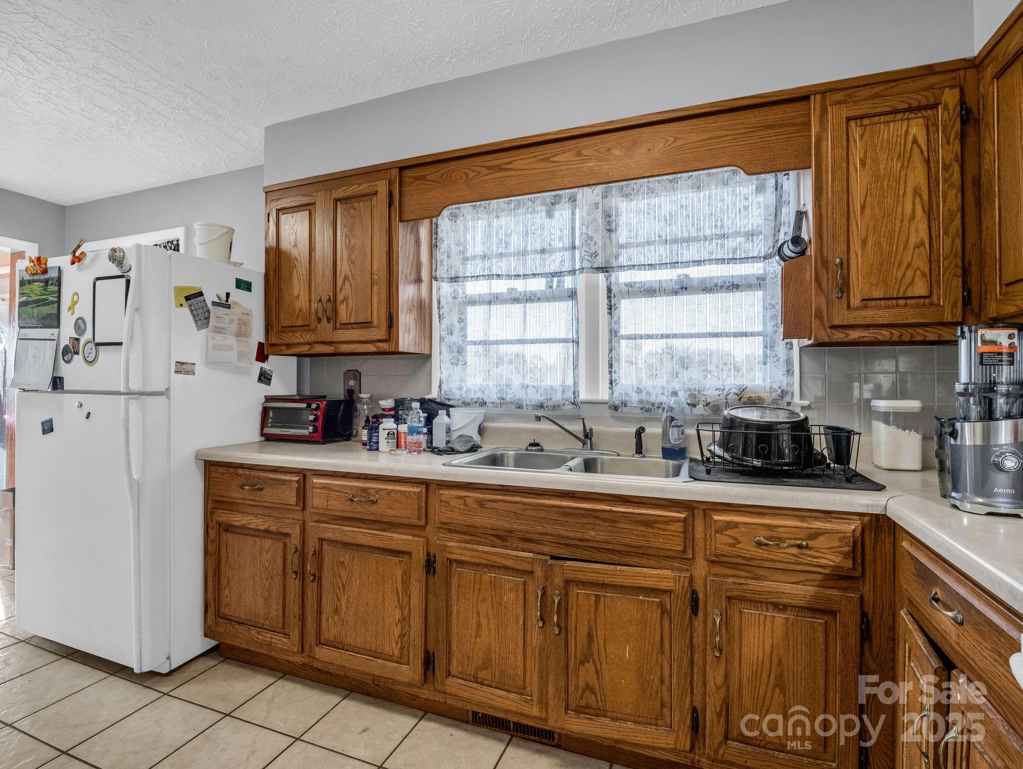 290 Stepp Mill Road — Hendersonville