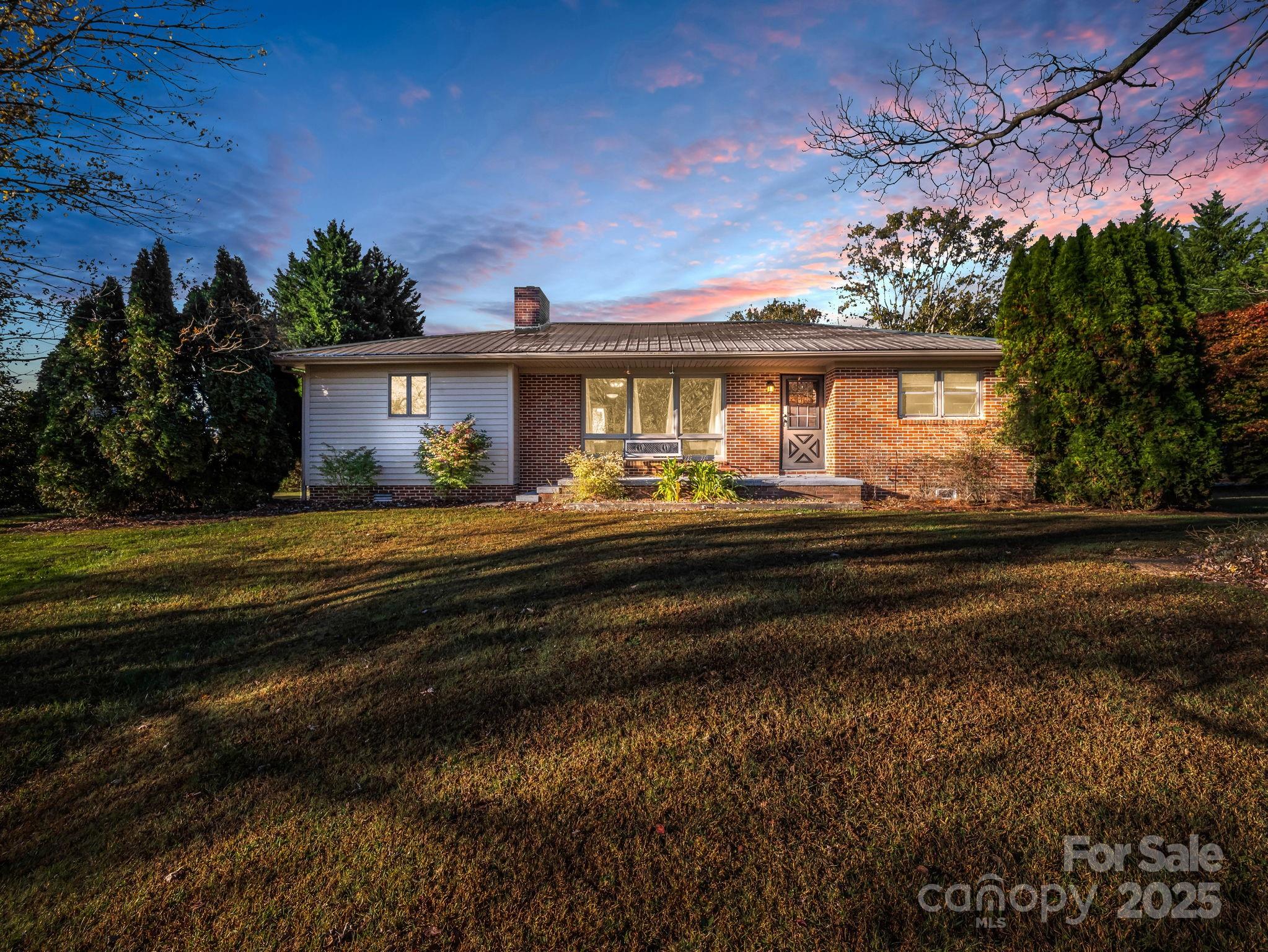 290 Stepp Mill Road — Hendersonville