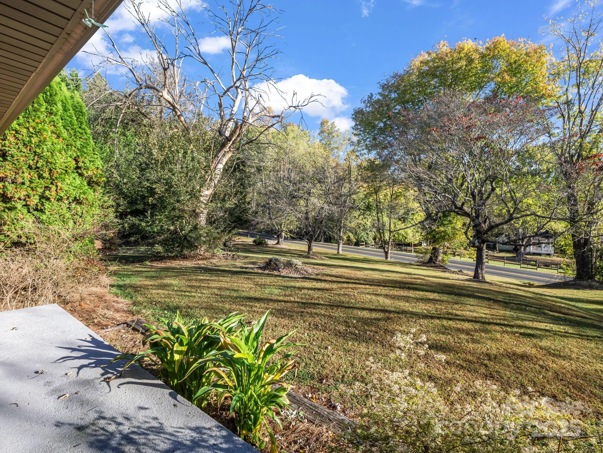 290 Stepp Mill Road — Hendersonville