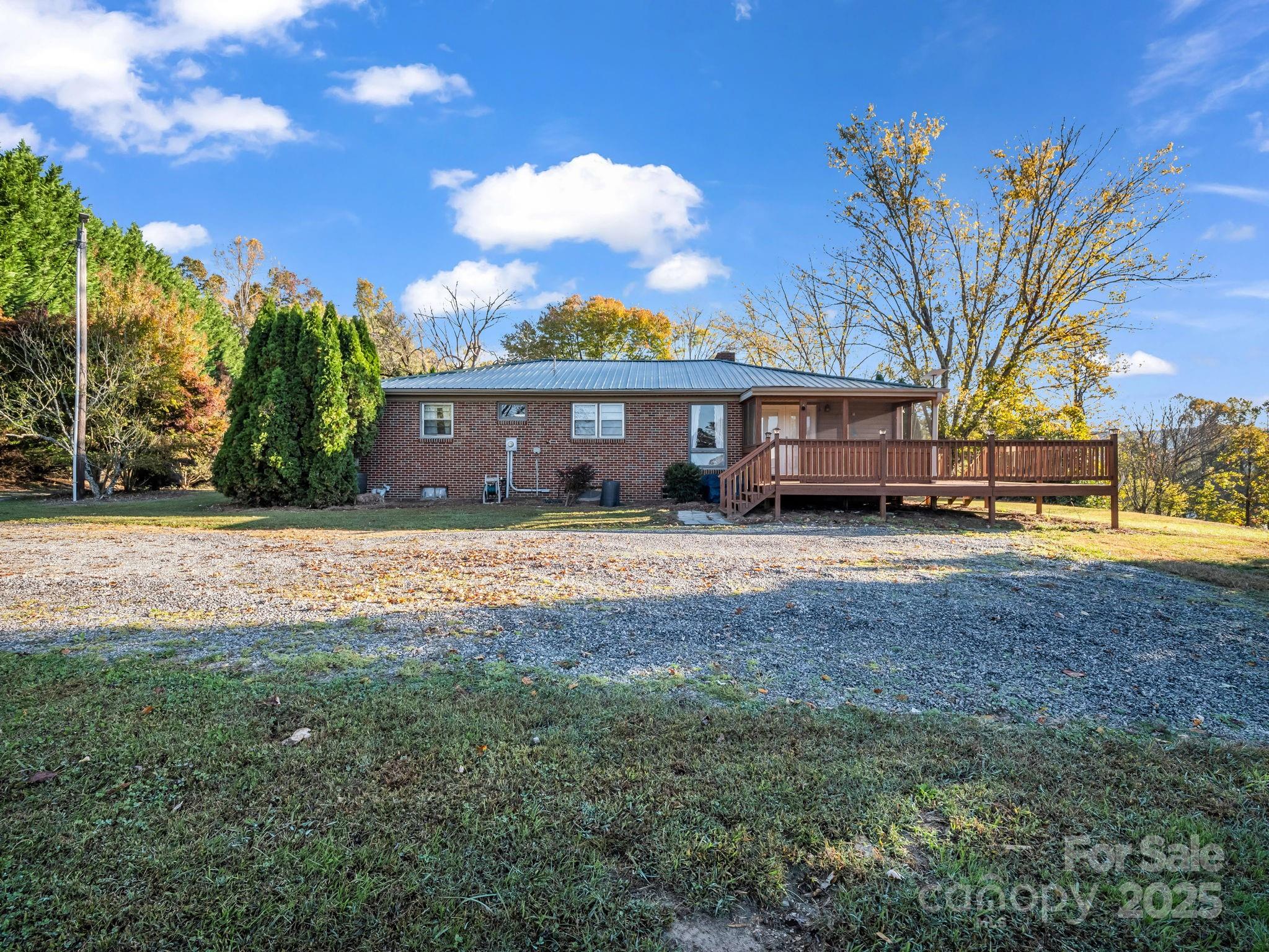 290 Stepp Mill Road — Hendersonville