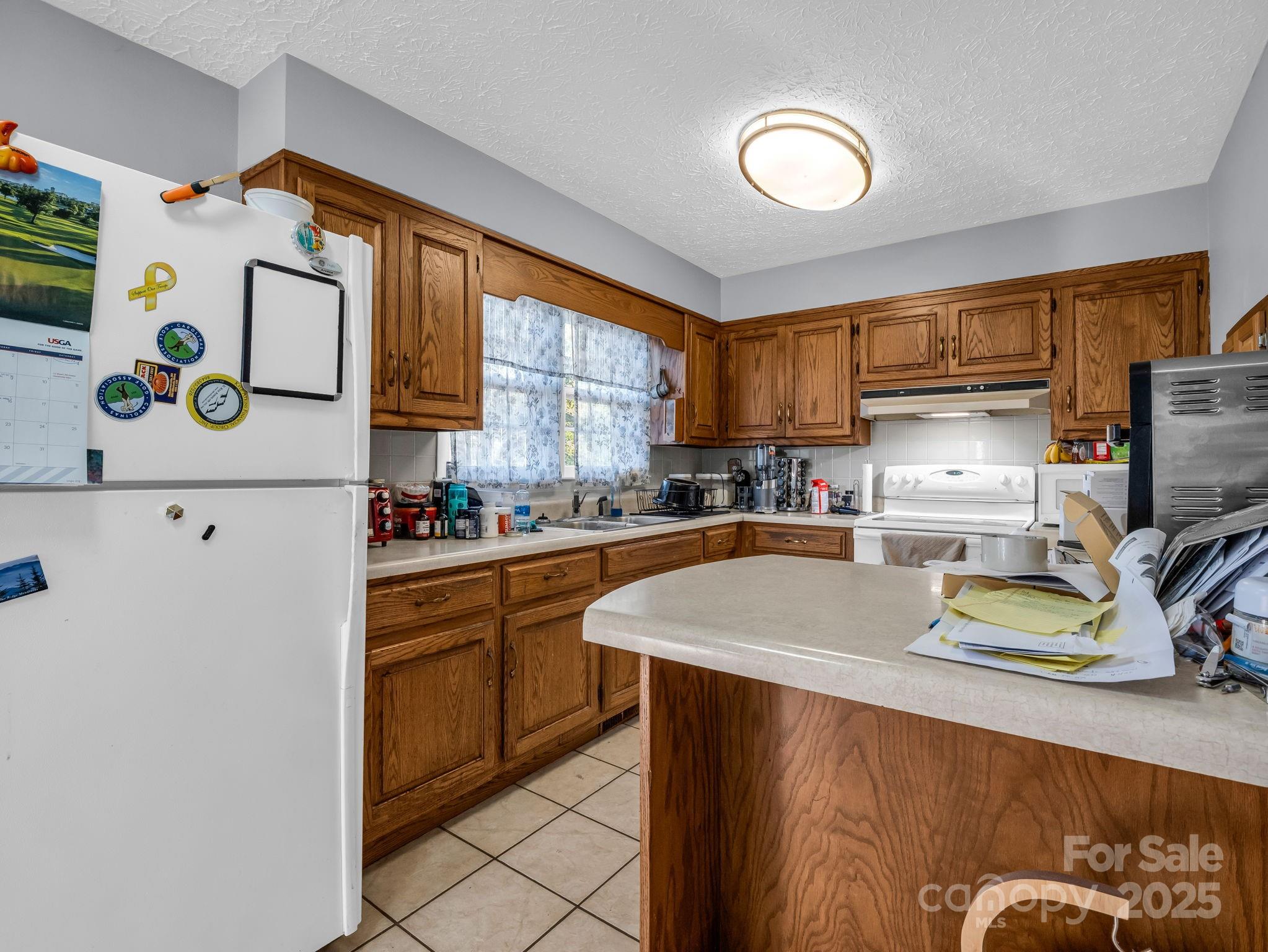 290 Stepp Mill Road — Hendersonville