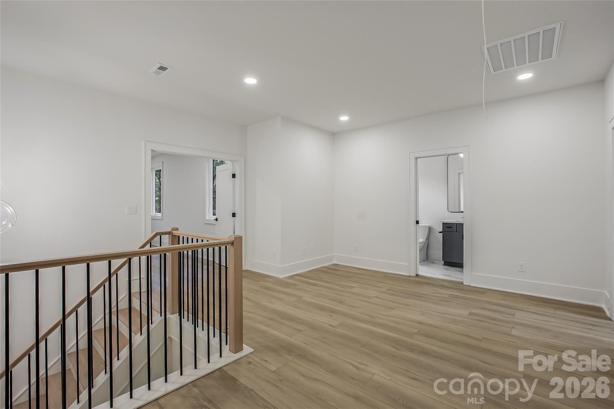 4221 Spring Street — Matthews