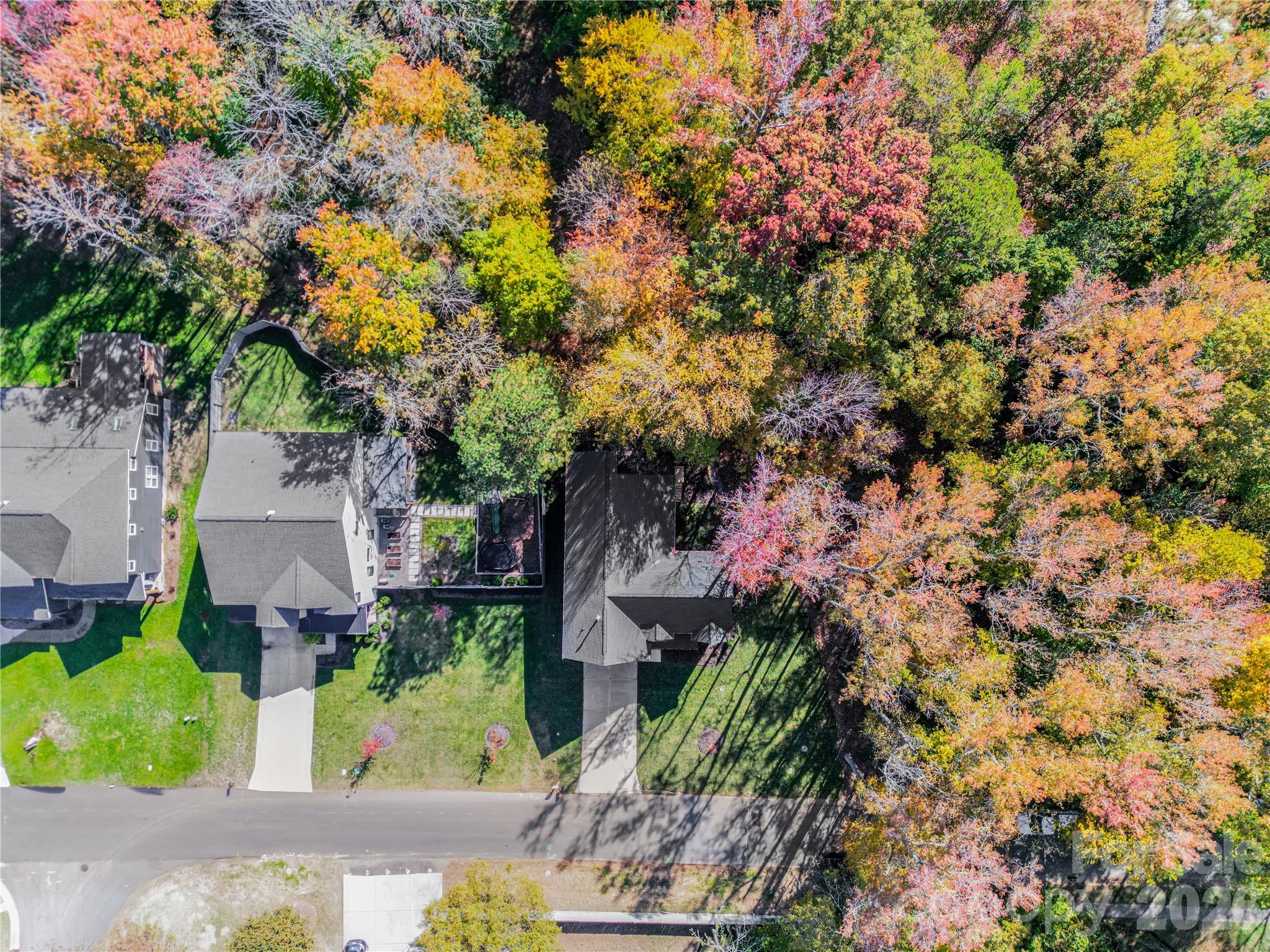 4221 Spring Street — Matthews
